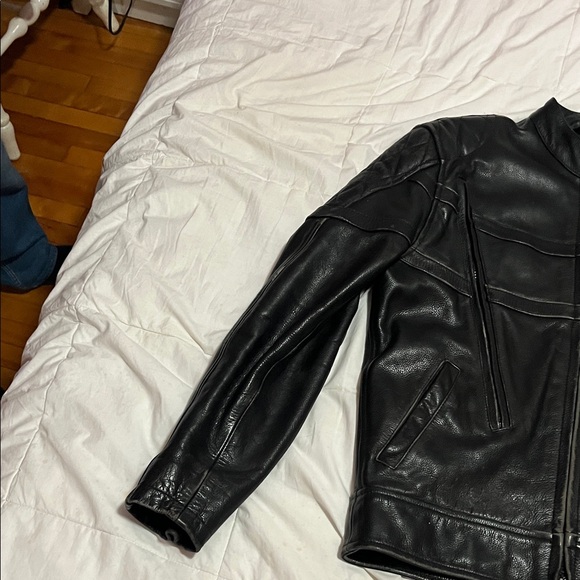 Men's Black Leather Jacket - Picture 4 of 16
